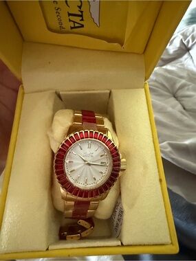 Invicta Gold-Tone Women's Watch (Invicta Angel Lady - Model 18879)